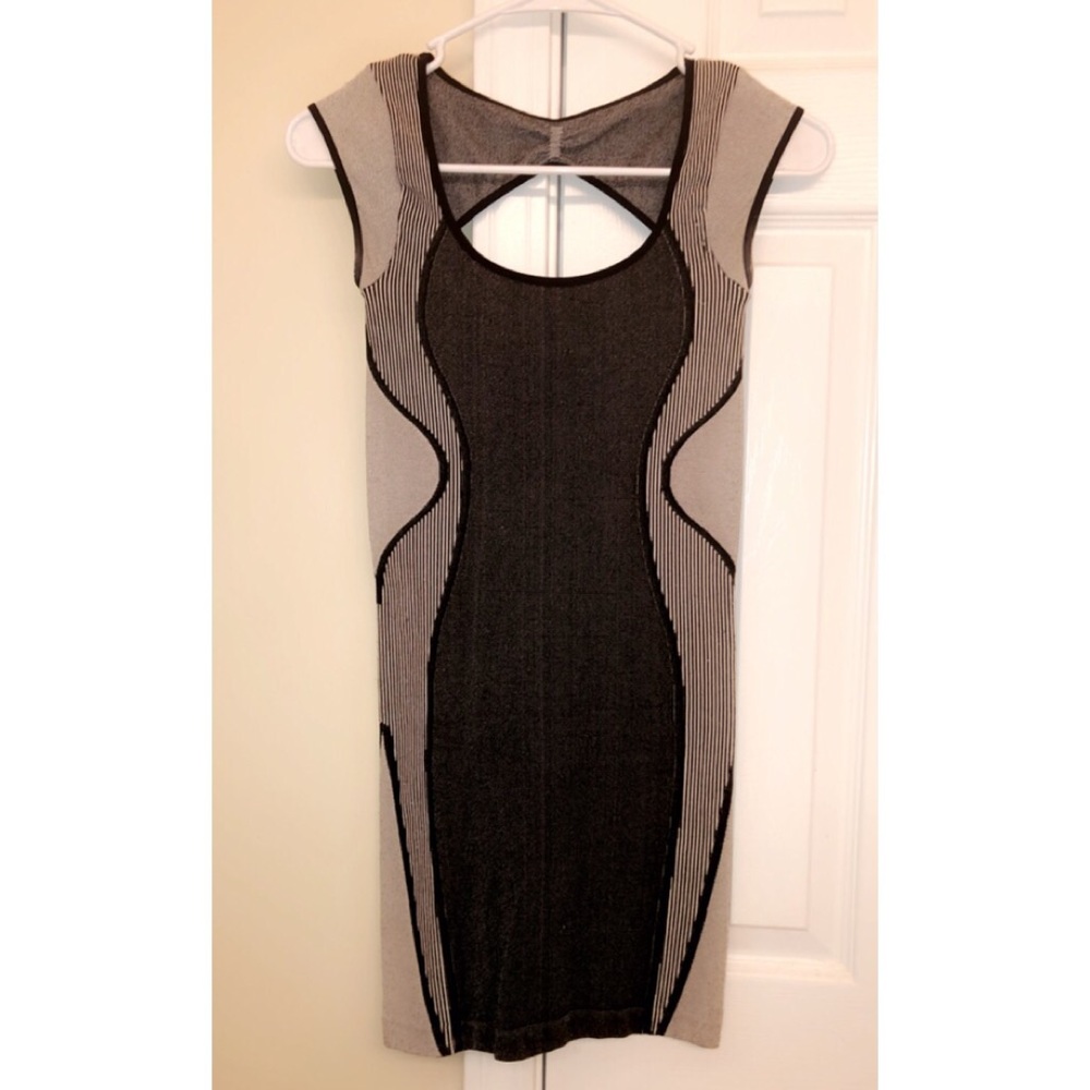 Bebe bondage Grey & Black dress